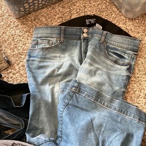 Terra Sky Wide Leg Capris